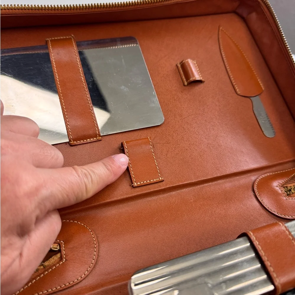Vintage Top Grain Geniune Cowhide Leather Travel Grooming Set Kit USA